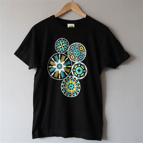 dior kaleidoscope t shirt|KaléiDiorscope T.